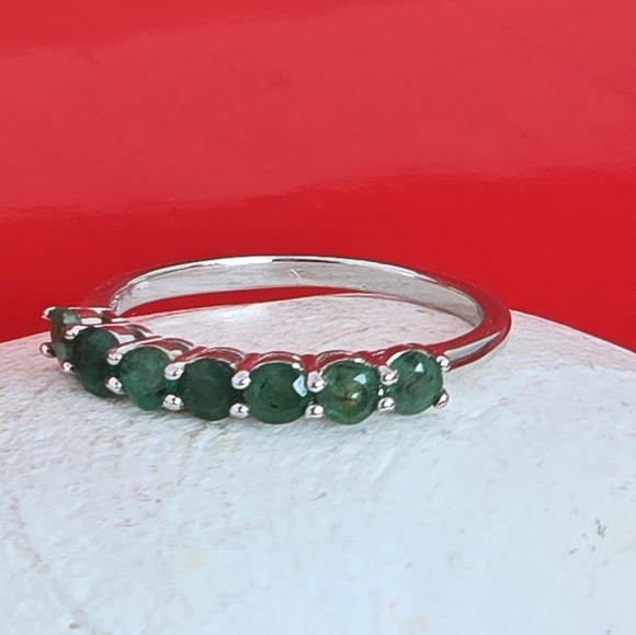 Natural Emerald 2.5mm 925 Sterling Silver Band - Picture 8 of 11
